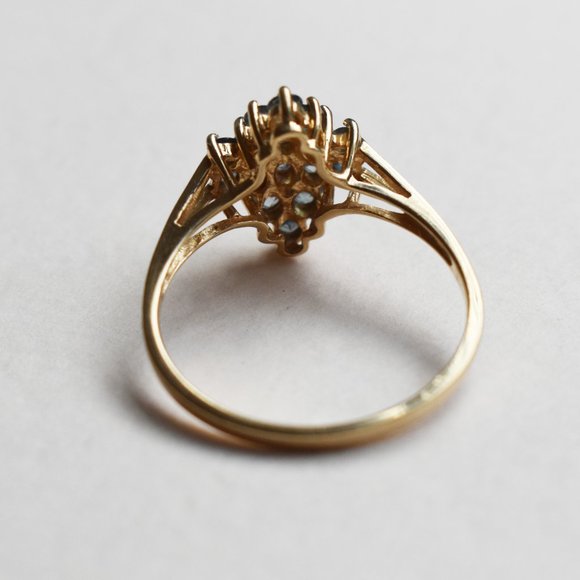 Sky blue gemstone ring size 10 US, spinel engagement ring 10K gold - Picture 9 of 9